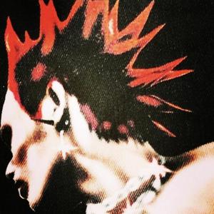 白丝少萝❌❌自慰涶水机
